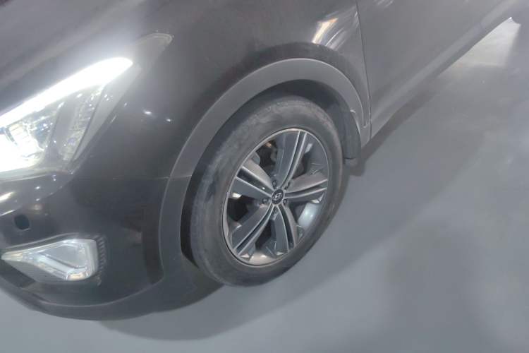 Used Hyundai Grand SantaFe 2013 3.0L 7-seat Four-Wheel-Drive Luxury Edition