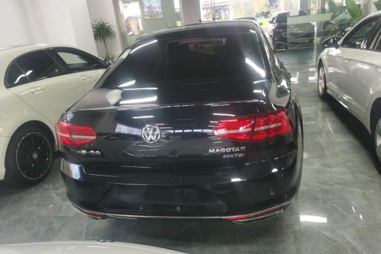 Used Volkswagen Magotan 2018 Facelift 380TSI DSG Luxury Version
