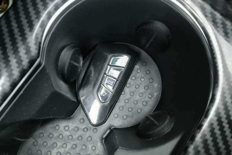 Used  Lingyun 2019 1.6T Two-Wheel Drive Diamond Edition
