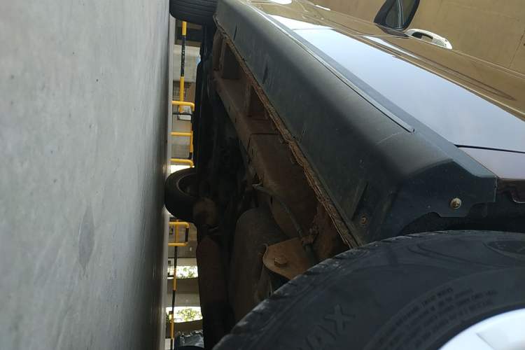 Used HYOSOW H3 2015 1.5L Manual Comfort Model