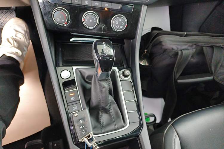 Used Volkswagen Sagitar 2019 280TSI DSG Comfort Version China VI Standard
