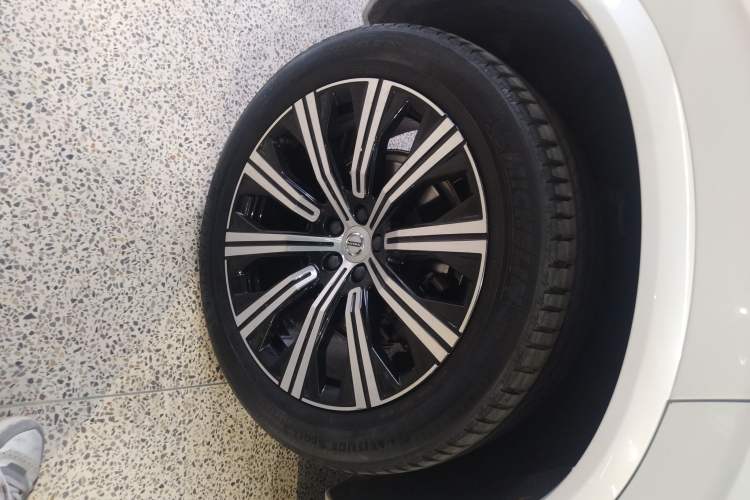 Used Volvo XC90 2020 Facelifted T6 Zhiyi Luxury 7-Seater
