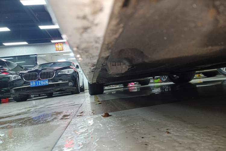 Used BMW 5 Series 2014 525Li Luxury Design Package
