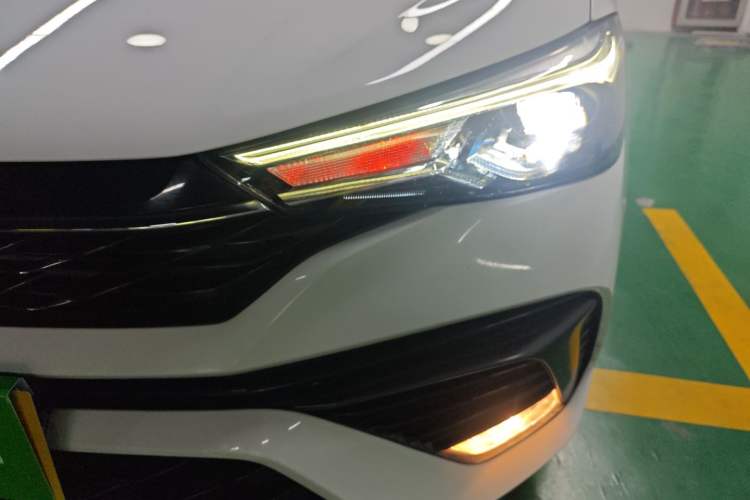 Used Roewe i5 2021 Revised Version 1.5L CVT Diamond Edition