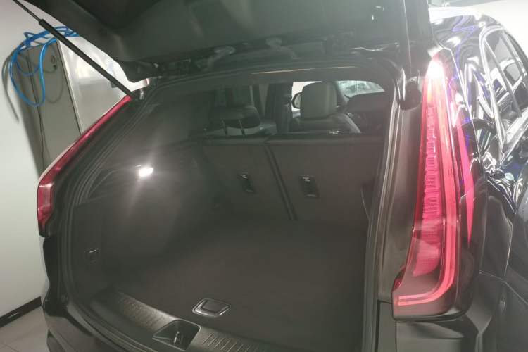 Used Cadillac XT4 2018 28T Two-Wheel Drive Tech Version
