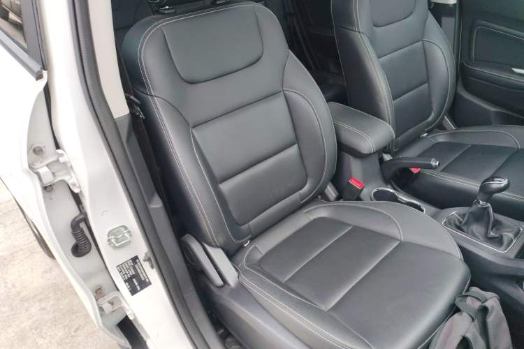 Used Oshan COS5 2021 1.6L Manual Luxury Model