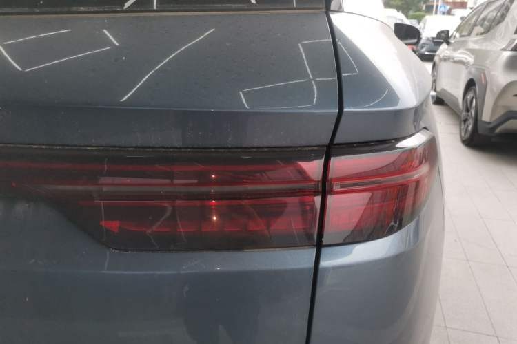 Used BYD Song Pro New Energy 2024 HONOR Edition DM-i 71KM Beyond Model
