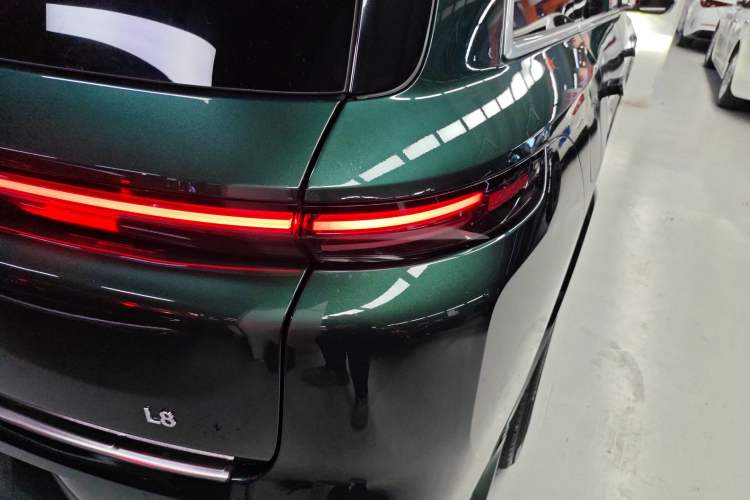 Used Li Auto L8 2023 Pro Model
