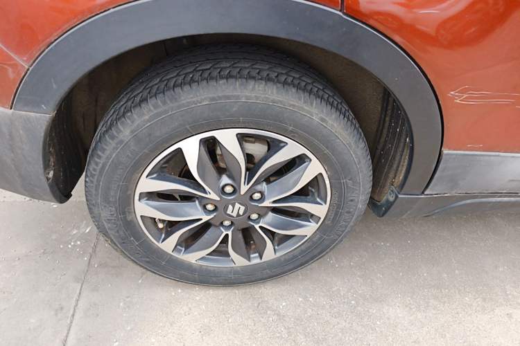 Used Suzuki Vitara S-Cross 2017 1.6L CVT Two-Wheel Drive Urban Fashion Model
