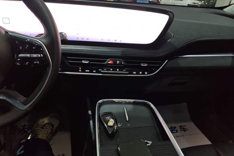 Used Buick LaCrosse 2025 28T Platinum Edition
