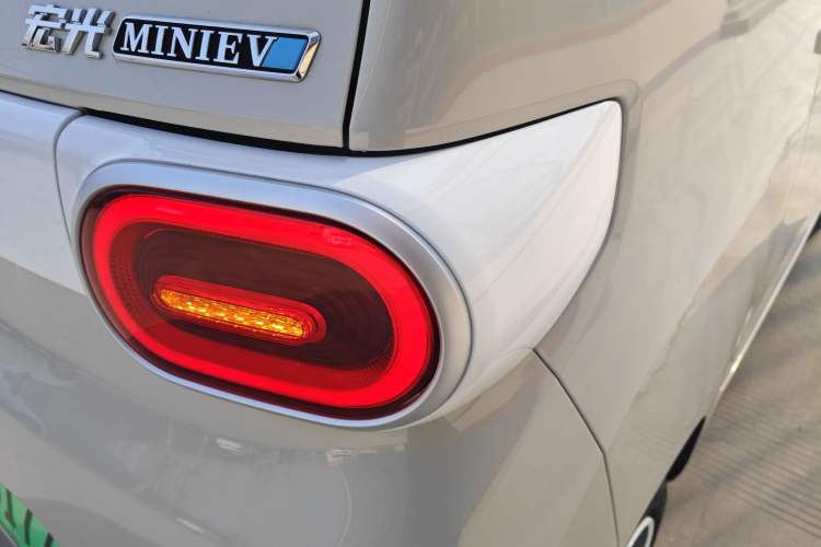 Used Wuling Hongguang MINIEV 2024 3rd Generation 215km Youth Edition
