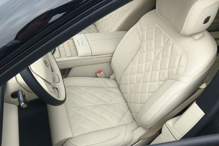 Used Nio ES8 2026 Model 6-seat Executive Luxury Edition
