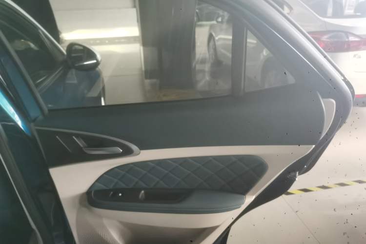 Used ORA Good Cat 2022 400km Standard Range Premium Version Lithium Iron Phosphate
