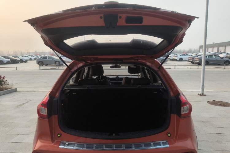 Used Geely Auto Vision X3 2017 1.5L Automatic Prestige Model
