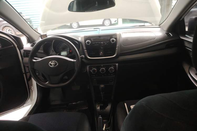 Used Toyota YARiS L 2019 1.5E CVT Dynamic Edition China VI compliant
