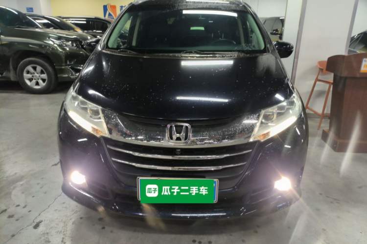 Used Honda Odyssey 2015 2.4L Supreme Edition
