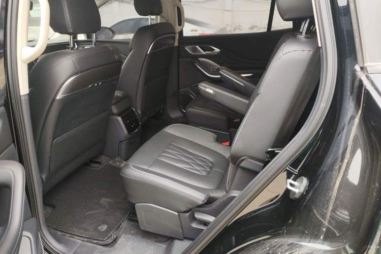 Used Hongqi HS7 PHEV 2024 2.0T PHEV Four-Wheel Drive Flagship Edition 6 Seats