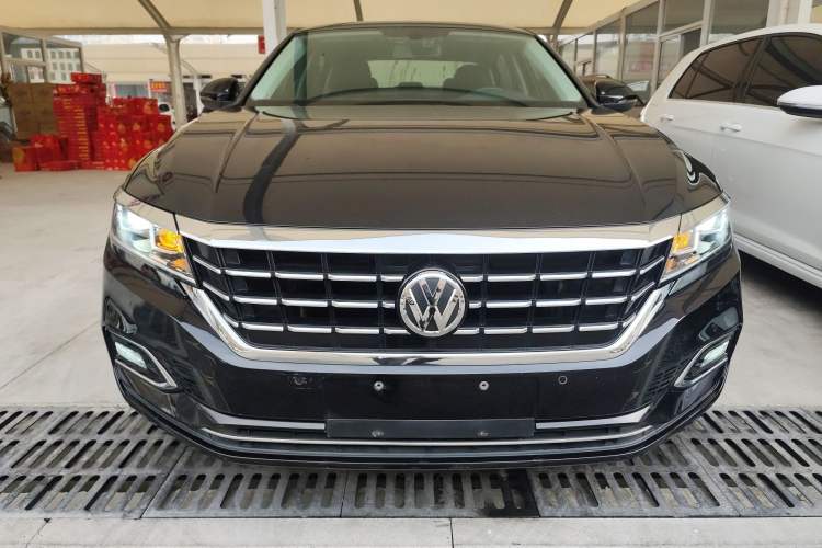 Used Volkswagen Passat 2019 330TSI Elite Edition China VI
