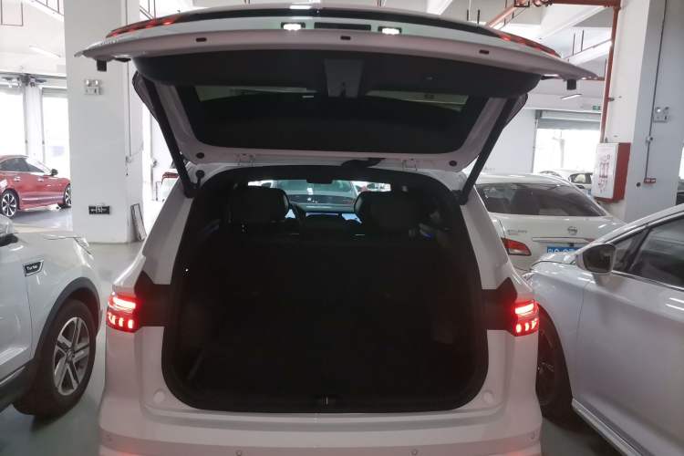 Used Geely Auto Monjaro L 2025 Dongfang Yao 2.0TD Automatic Lanxing Edition
