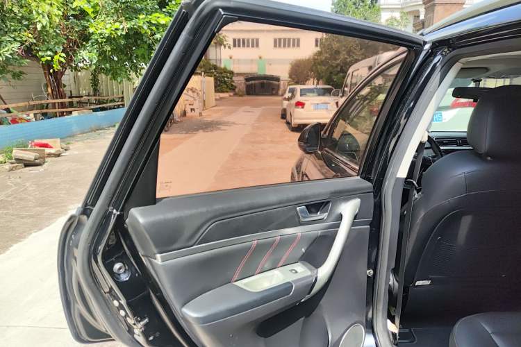 Used Haval H6 2017 Restyled Red-Label Sport Version 1.5T Automatic Two-Wheel Drive Luxury Trim
