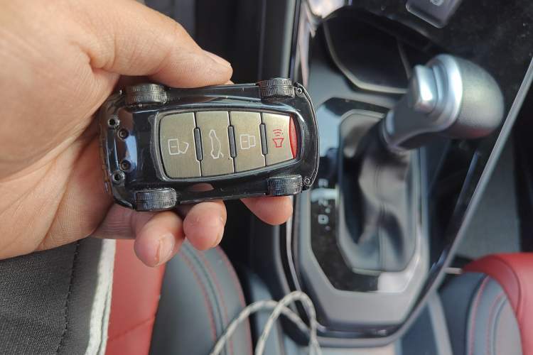 Used Haval H2s 2018 Blue Label 1.5T Dual-Clutch Fashion Edition
