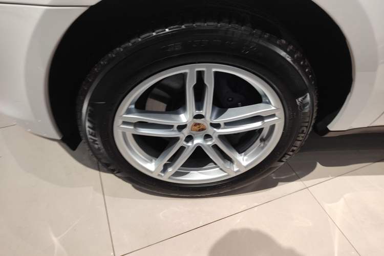 Used Porsche Macan 2024 Macan 2.0T