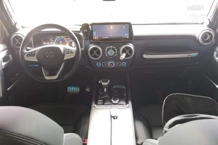 Used Beijing Auto BJ40 2019 2.3T Automatic Four-Wheel Drive Ring the Tower Champion Edition China VI
