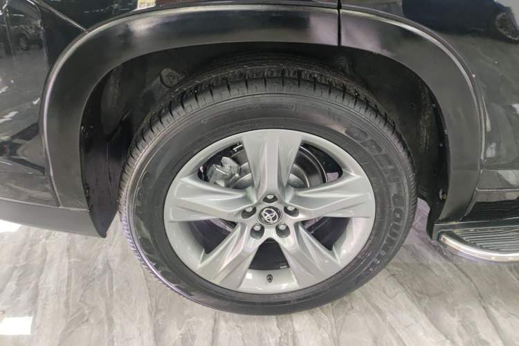 Used Toyota Highlander 2018 2.0T Two-Wheel Drive Luxury Edition 7 Seats China VI Standard