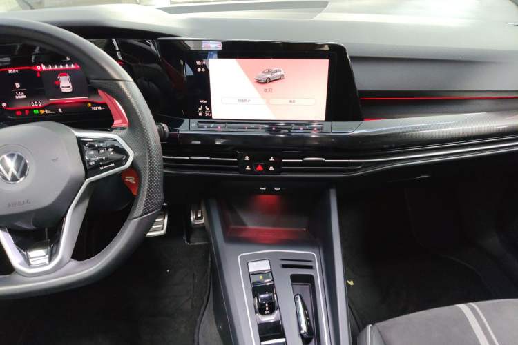 Used Volkswagen Golf 2023 Facelift 280TSI DSG R-Line Lite