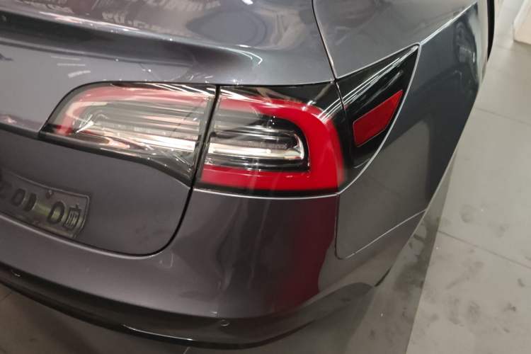 Used Tesla Model 3 (Import) 2019 Long-Range Rear-Wheel-Drive Version