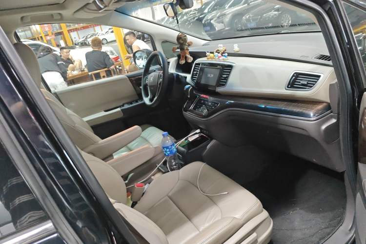 Used Honda Odyssey 2015 2.4L Smart Edition