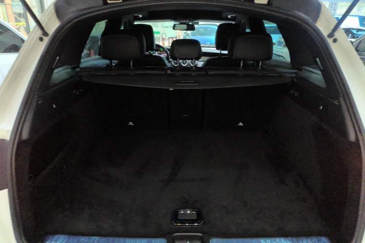 Used Mercedes-Benz GLC 2018 GLC 260 4MATIC Dynamic Edition