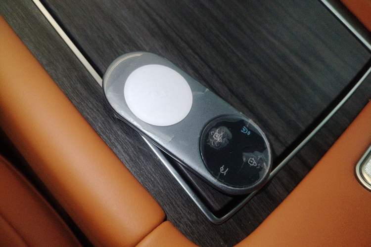 Used Hima AITO M9 2024 Range-Extended Ultra Version 52 kWh 6-Seater Model
