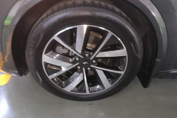 Used Li Auto L8 2023 Pro Model
