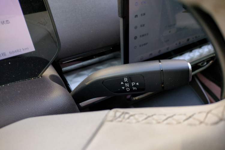 Used  3 2023 405km Lite