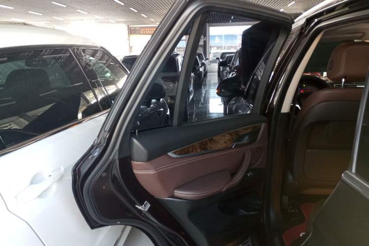 Used BMW X5 2017 xDrive28i
