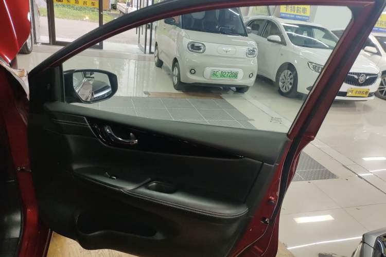 Used Nissan Tiida 2016 1.6L CVT Smart Drive Edition
