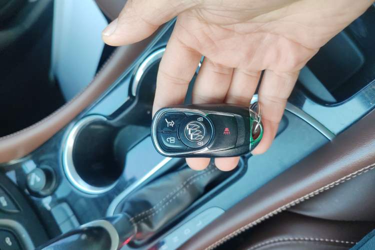 Used Buick Envision 2019 20T Two-Wheel Drive Luxury Version China VI Standard
