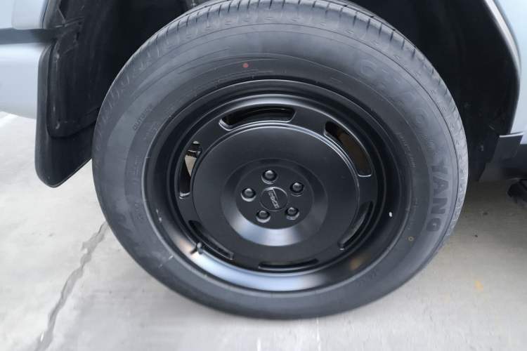 Used  V23 2025 401 Two-Wheel Drive Intelligent Driving Version