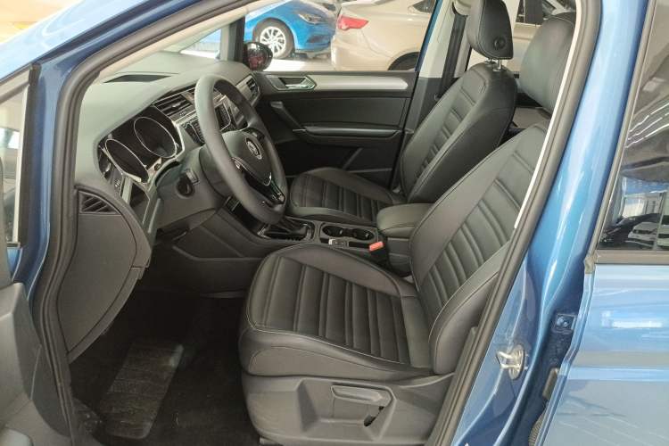 Used Volkswagen Touran 2018 Volkswagen Touran L 280TSI DSG Comfort Edition 7 Seats China V Emission Standard
