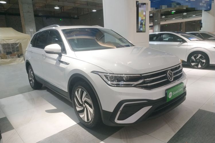 Used Volkswagen Tiguan L 2024 300TSI Automatic Two-Wheel Drive Smart Edition
