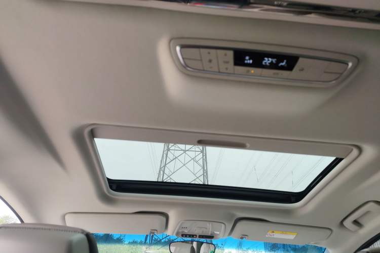 Used Buick GL8 2021 ES Landtrek 653T Comfort Edition
