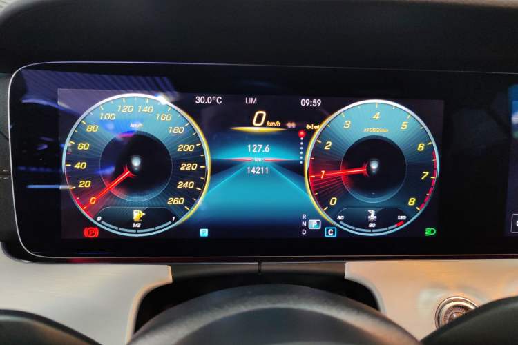 Used Mercedes-Benz E-Class 2023 E 260 Coupe
