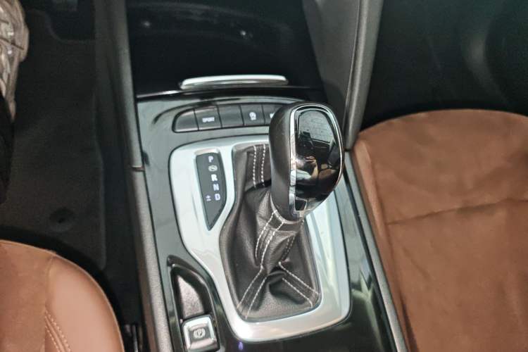 Used Buick Regal 2019 Revised 20T Luxury Version China VI Standard