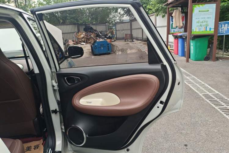 Used Wuling Bingo 2023 333 km Enjoyment Version
