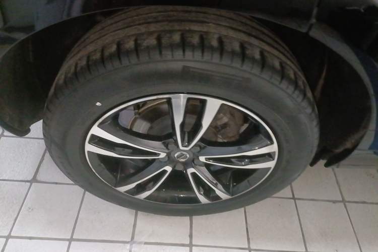 Used Volvo XC60 2019 T5 4x4 Zhiyuan Edition China VI Standard