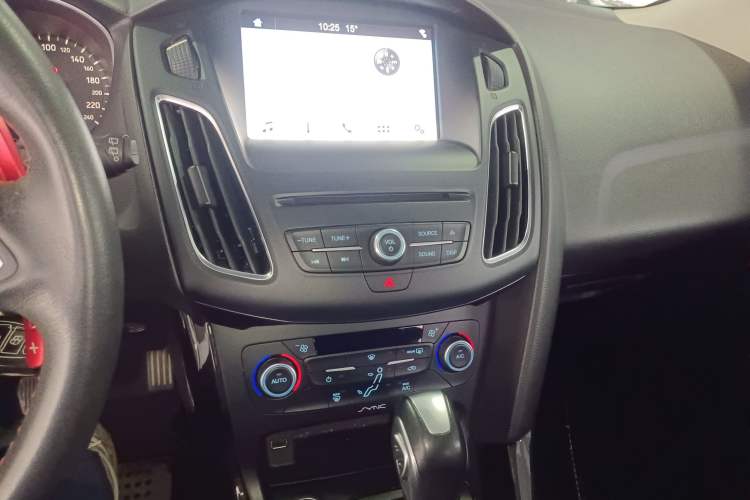 Used Ford Focus 2017 1.5T CTCC White and Black Limited Edition