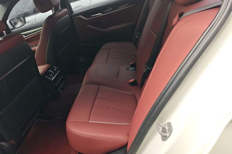 Used BMW 5 Series 2022 Second Facelift 525Li M Sport Package