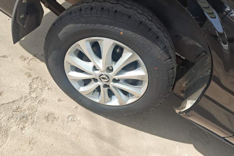 Used FORTHING Lingzhi 2018 M5L 1.6L 7-Seater Luxury Model