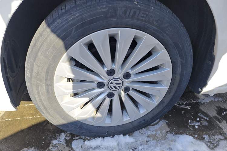 Used Volkswagen Lavida 2021 1.5L Automatic Vision Edition
